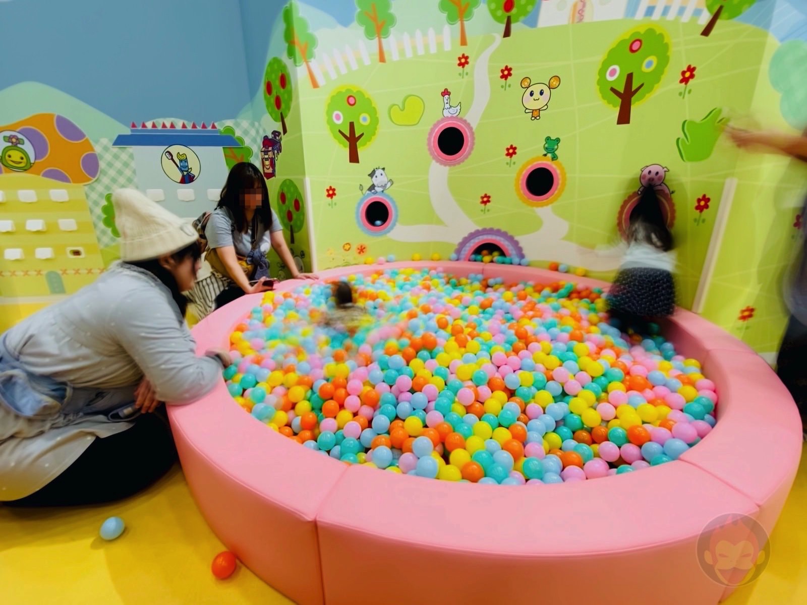 Kids Discovery Fun Village with NHK Characters 13