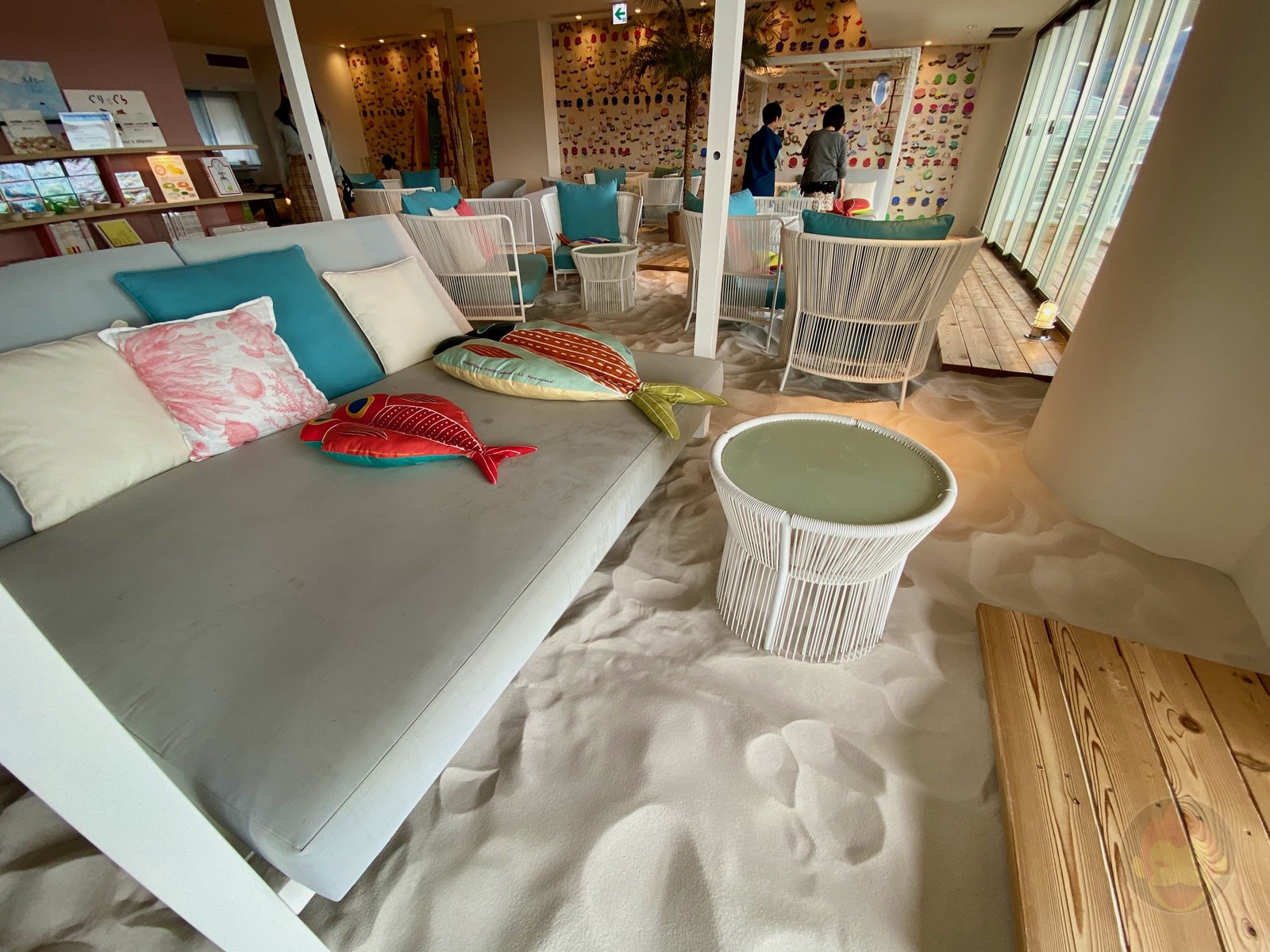 Hoshino Resonale Atami Sunaba Cafe 01