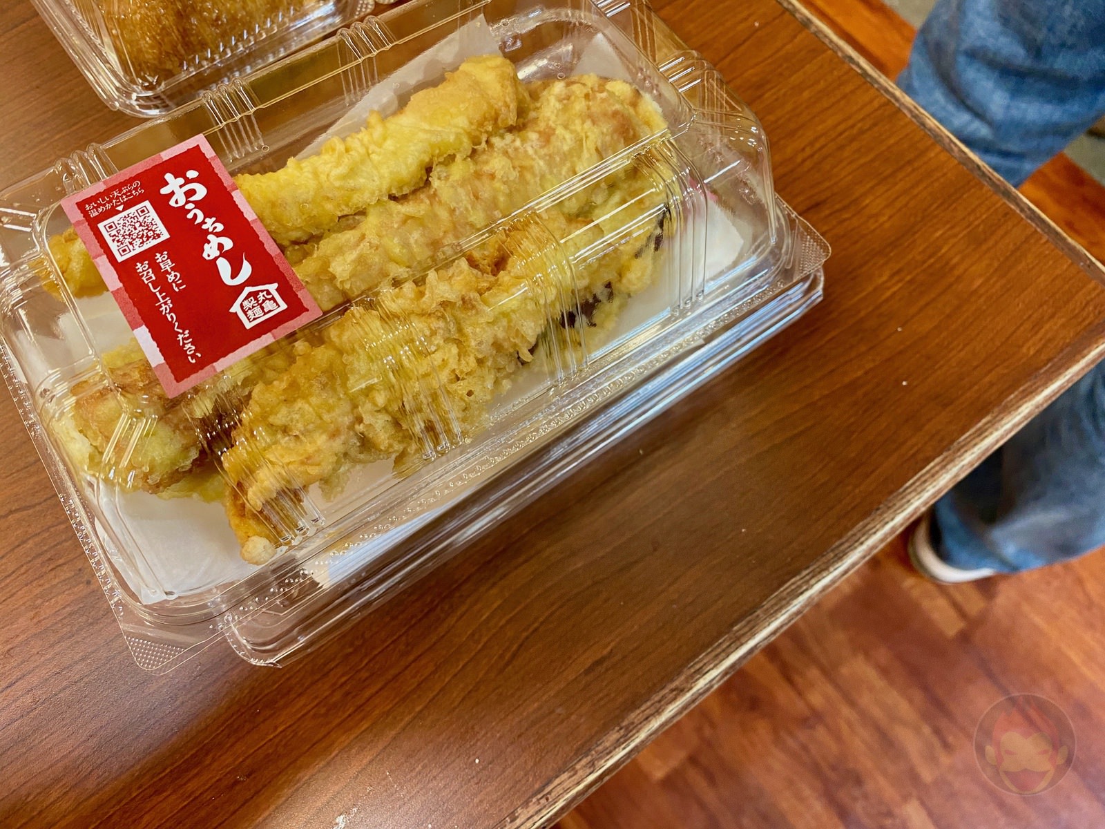 Buying Tenpura with my daughter 04