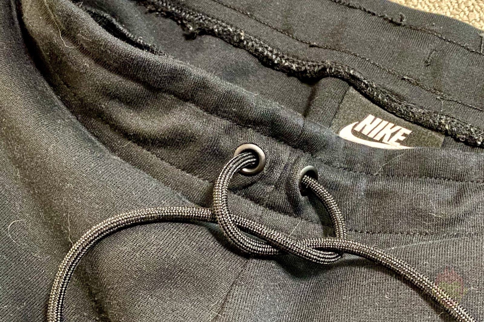 Pants trouble when trying to pee 01