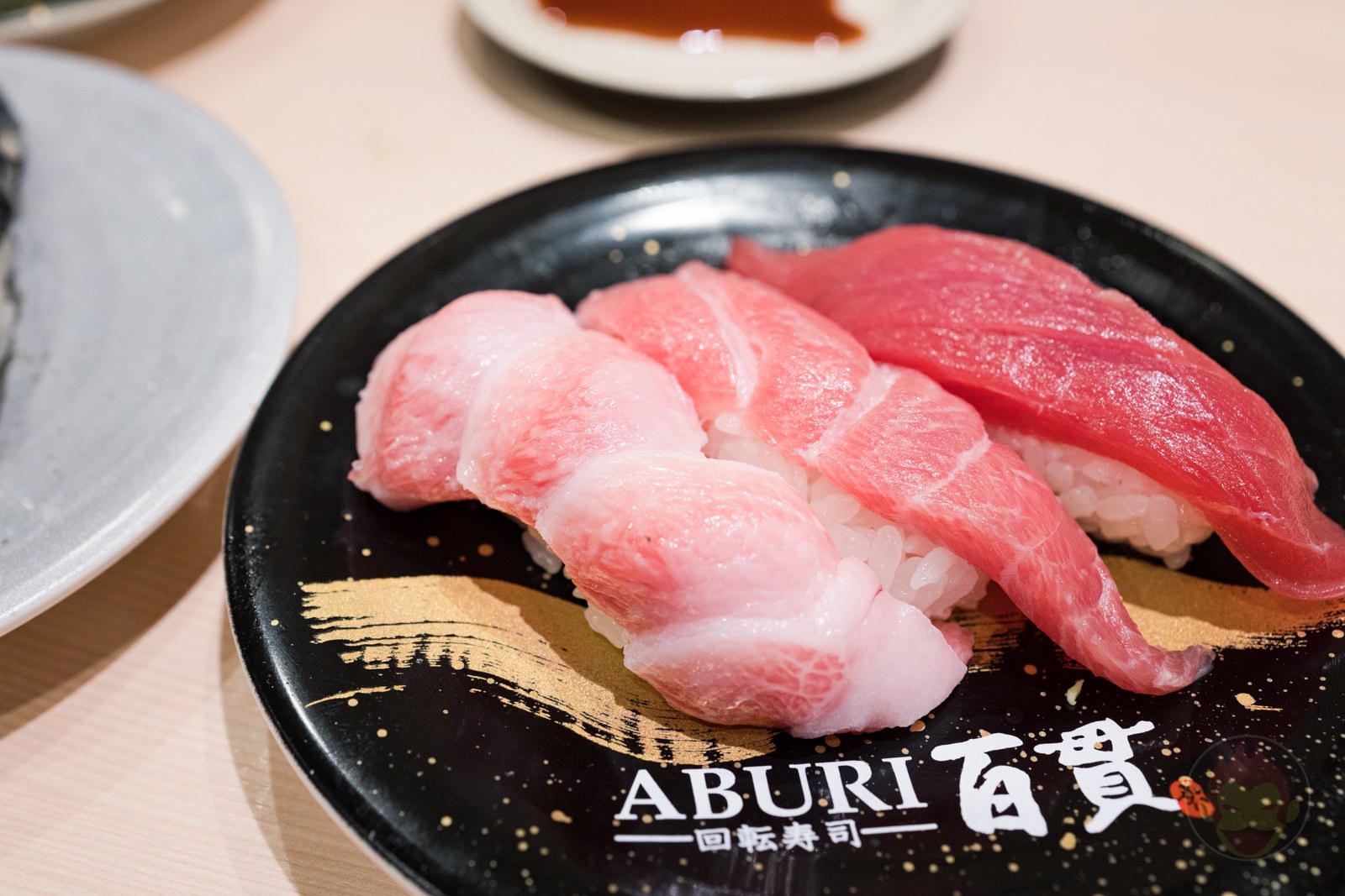 Canon EOS R6 35mm ff 8 MACRO IS STM Day in Life 13