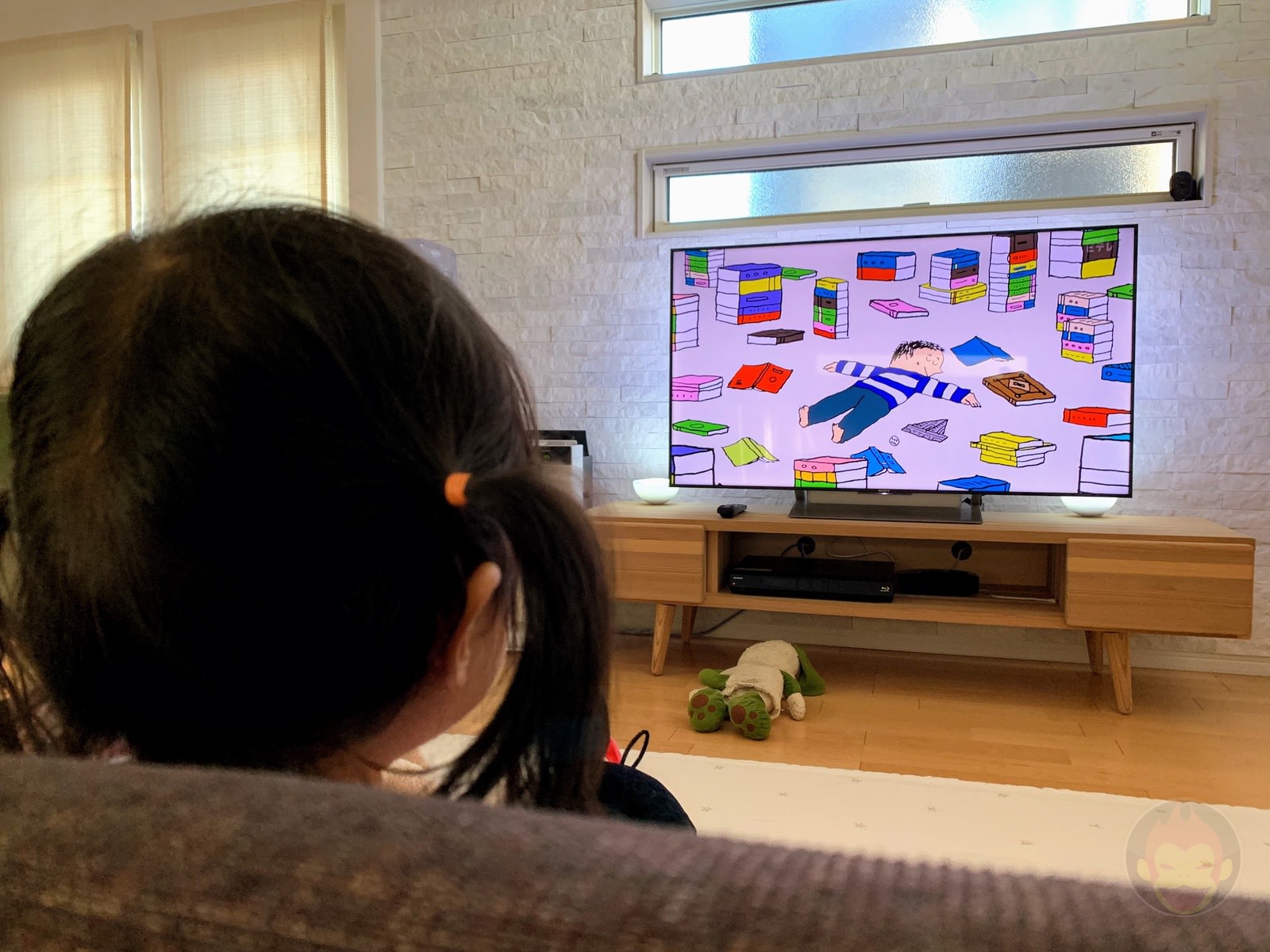 TV is not always helpful for childcare 01