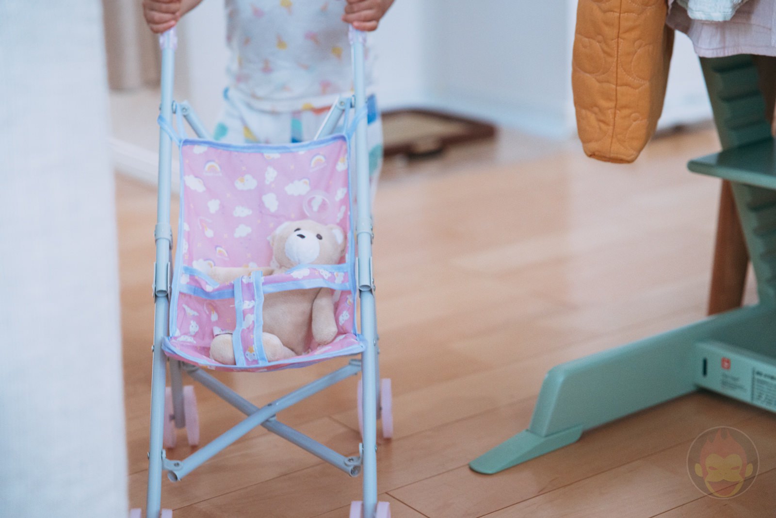 3COINS Doll Buggy Review 11