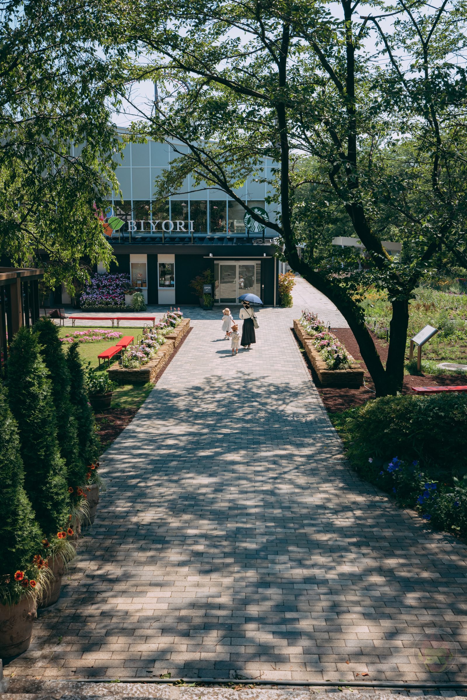 HANA BIYORI Yomiuri Land Entrance 01