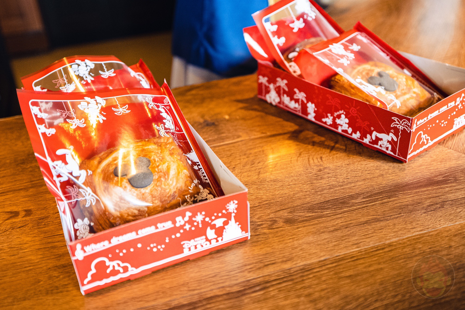 Tokyo Disneyland food menu 2256 knhn750Z Gyu Hohoniku 06