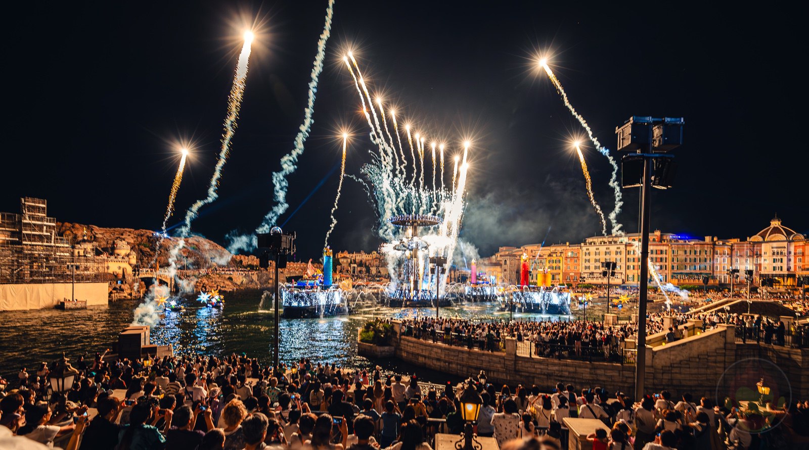 Going to disney sea with my kids 06