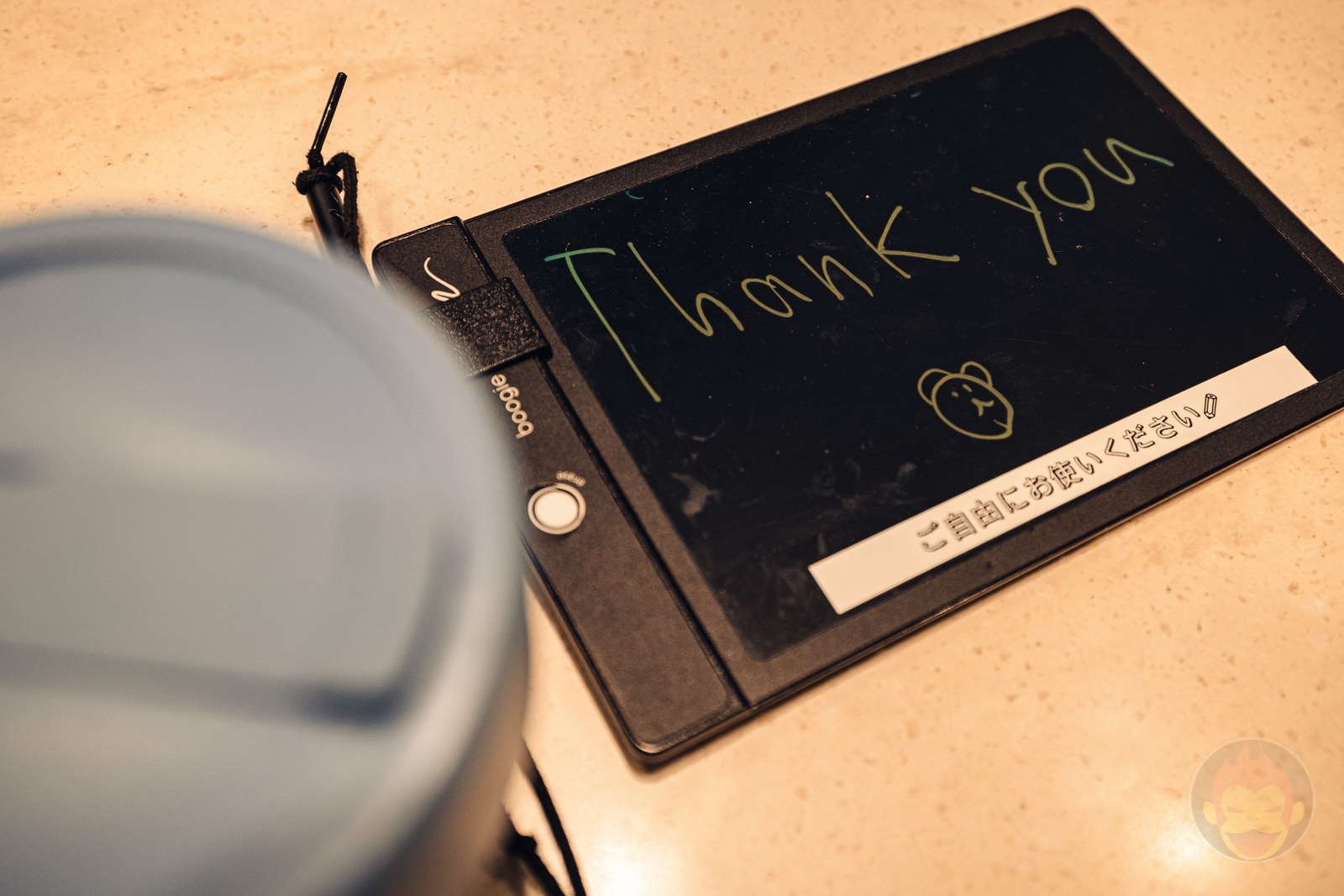 Sign Language Starbucks in japan 07