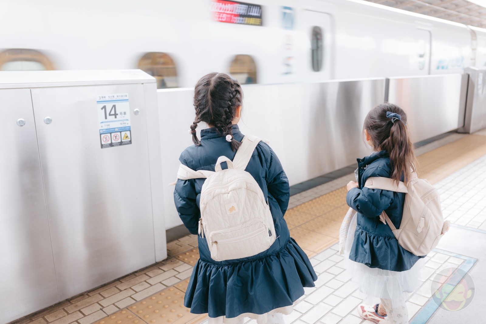 Daddy and two daughters go on a shinkansen trip 08