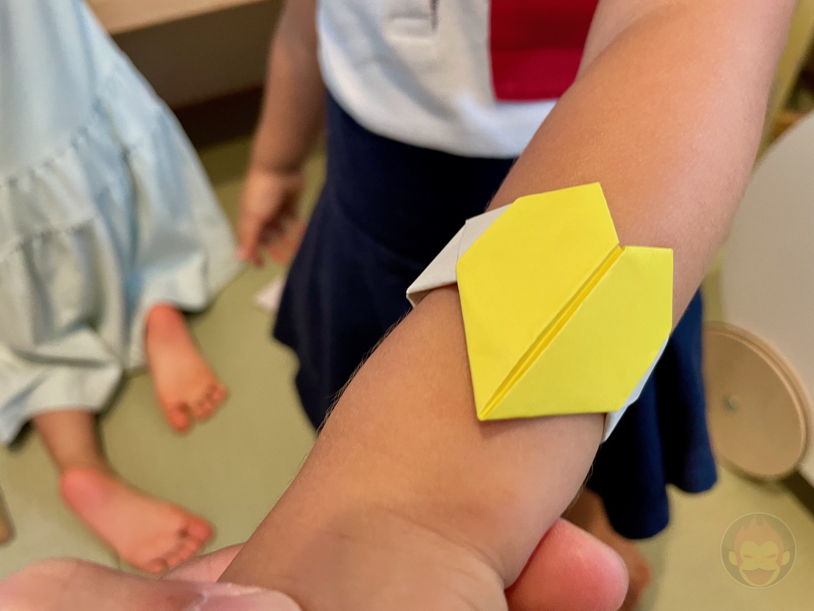 Bracelet for my daughter with origami 01